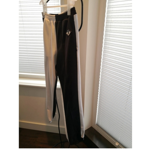 Burberry's men's jogger pants - Picture 5 of 8